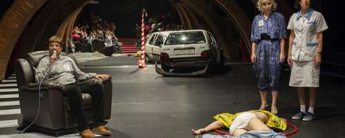 Gostovanje predstave še ni naslova na TESZT festivalu v Romuniji