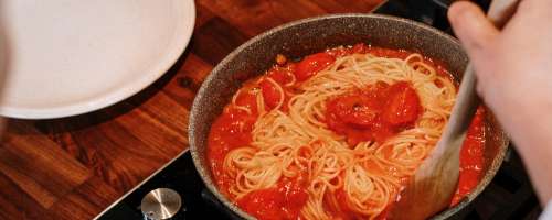»Hudi« špageti (all'arrabiata)