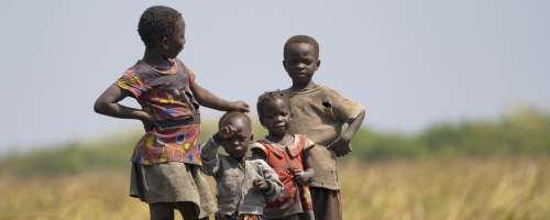 Osmerica Hrvatov mora v 48 urah zapustiti Zambijo