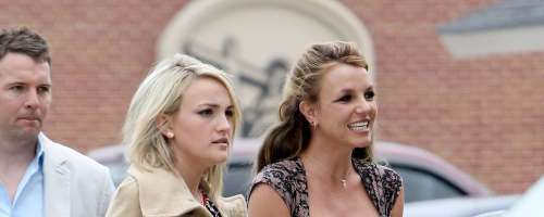 Se je Britney Spears po več letih pobotala s sestro?