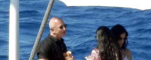 Milijarder Bezos s svojo superjahto pluje na Hrvaškem