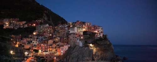 Na območju Cinque Terre v Italiji med prazniki uvajajo enosmerno pot