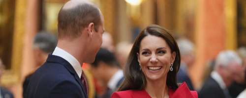 Kate Middleton presenetila z najbolj drzno obleko do sedaj