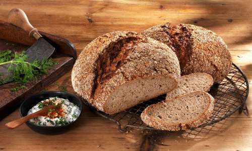 Zdrav recept za kruh, ki ne redi in zavira apetit