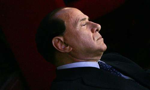 Berlusconijevih pet otrok v celoti sprejelo očetovo oporoko