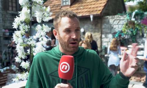 Moja otroka kričita: 'To ni Janko, to je očka!'