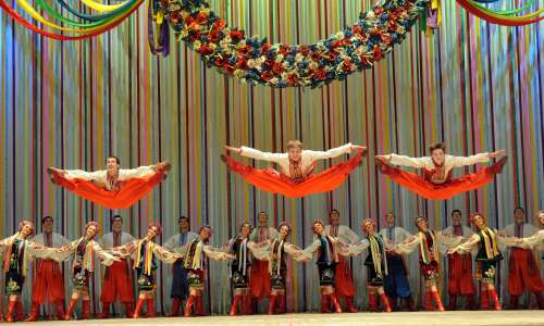Ukrajinski nacionalni plesni ansambel Virsky se pripravlja na nedeljsko gostovanje v Ljubljani