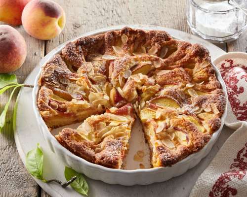 Recept: Breskova pita z mandlji
