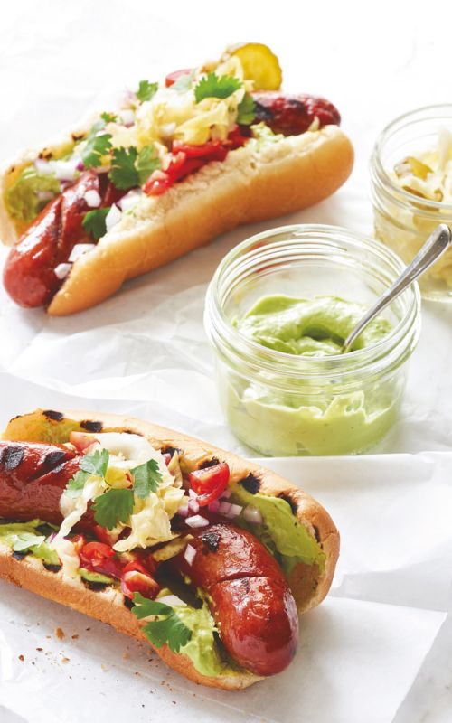 Patagonski hotdogi z avokadovo majonezo