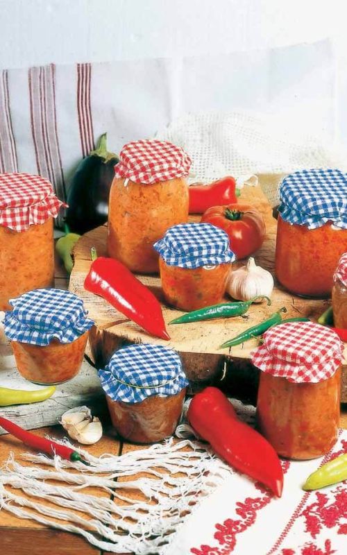 ajvar iz pecenih paprik