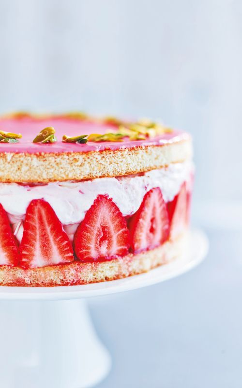 Hitra jagodna torta z bezgovim sirupom