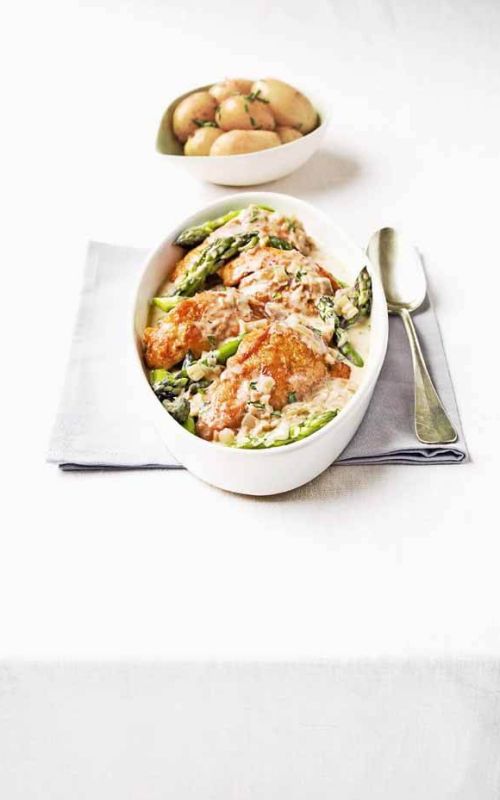 Flambiran piščanec s šparglji