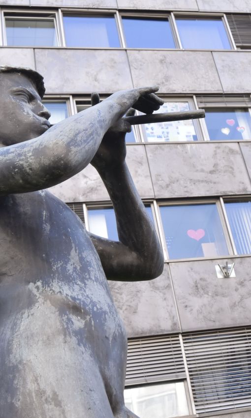 rtv slovenija deček s piščalko