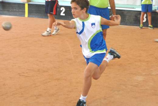 Nik Švara