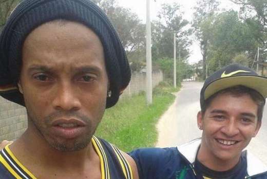 ronaldinho selfi