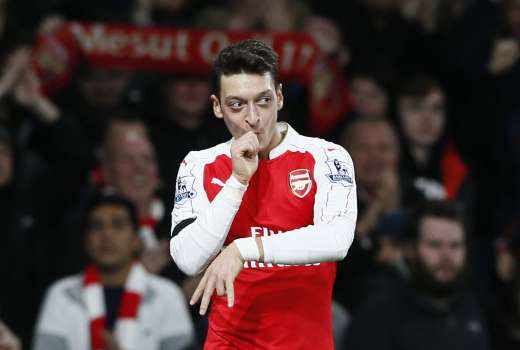 mesut ozil re