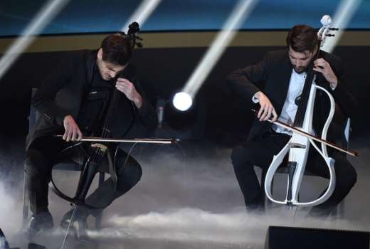 2 cellos