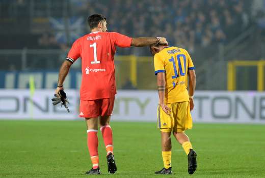 buffon dybala juventus