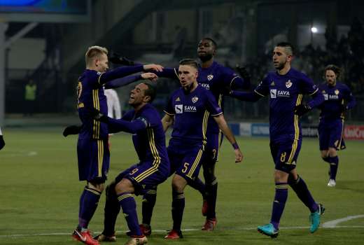 tavares milec maribor sevilla dw