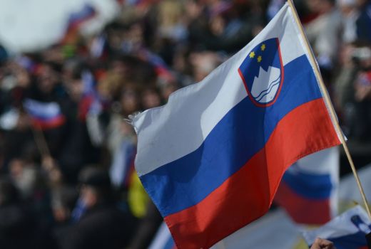 slovenija zastava