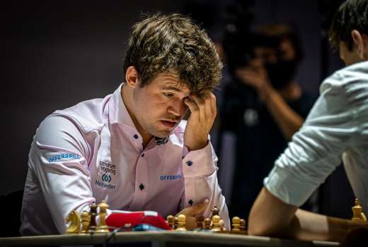 792-12-Carlsen