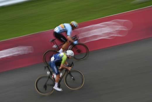 wout van aert tadej pogačar