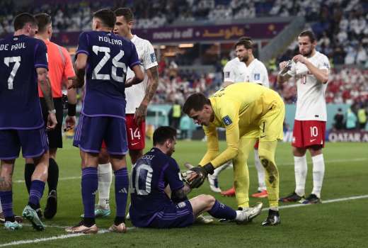 messi szczesny