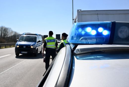 Policija