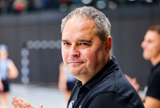 851-11-tamse (v tisto fotko nekam uguraj)