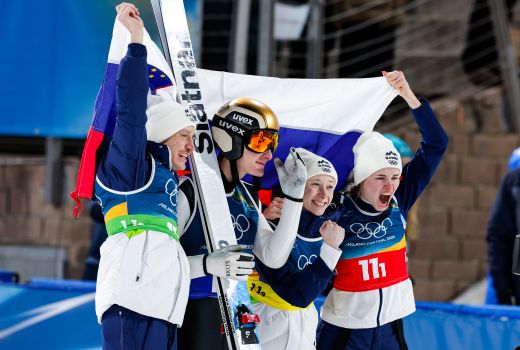 mesana ekipa smučarski skoki