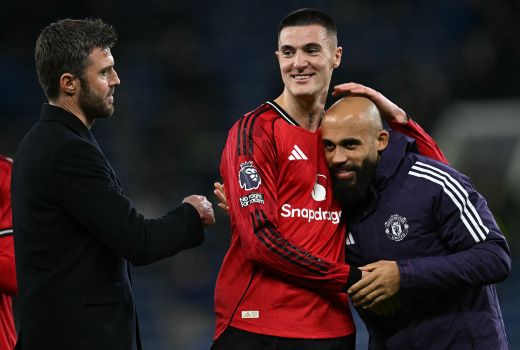 michael carrick benjamin sesko bryan mbeumo