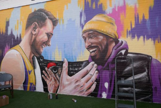 kobe doncic poslikava