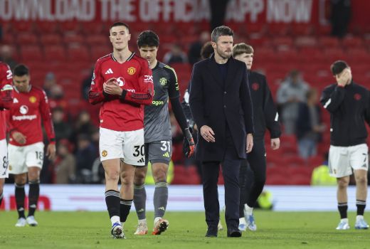 benjamin sesko michael carrick