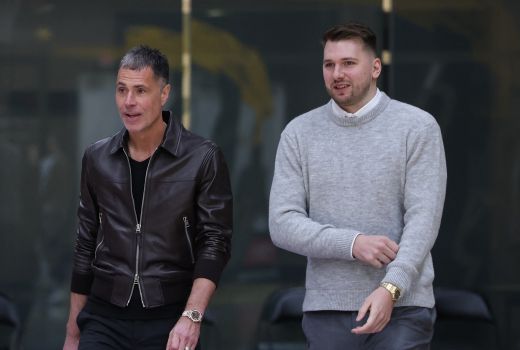 pelinka doncic.jpg