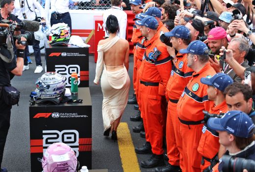 formula ena Kim Kardashian 26.jpg