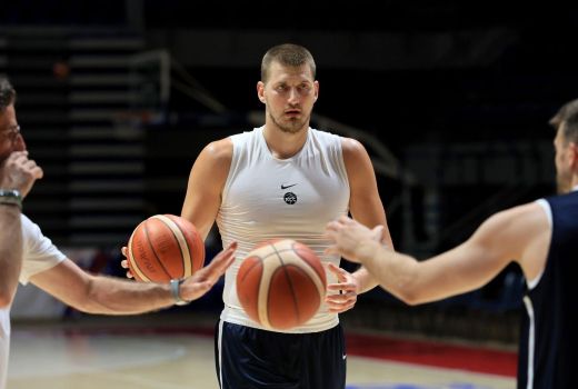 nikola jokic pm.jpg