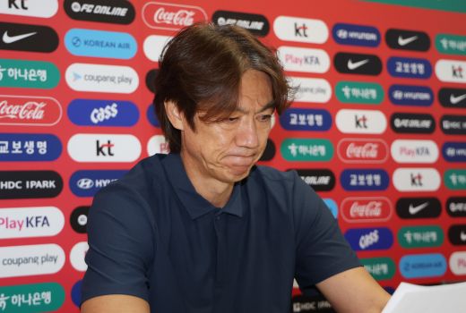 Hong Myung.jpg