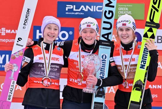 Anna Odine Stroem nika prevc.jpg