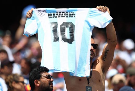 maradona dres pm.jpg