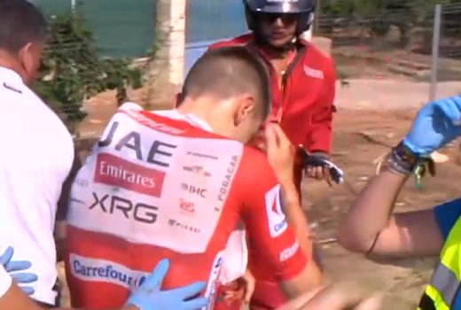 pogacar padec vuelta.png