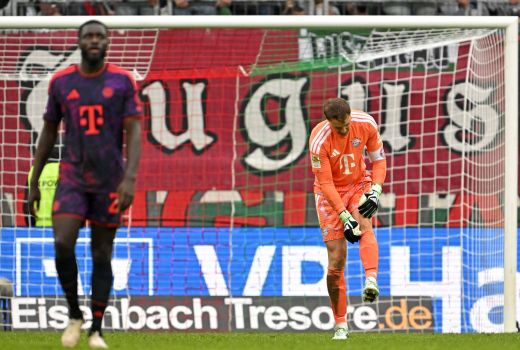 manuel neuer pm.jpg