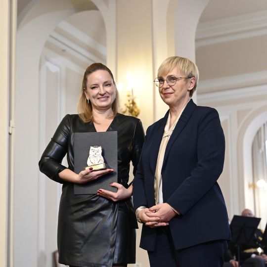 1702303788-dsc2009-01-1702303767007