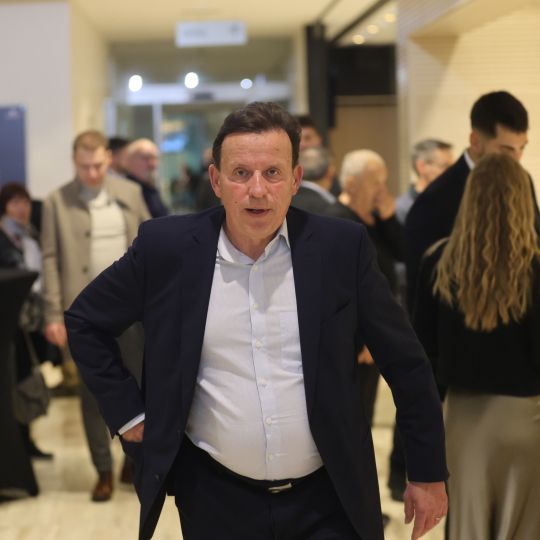 1739643322-172a2716-1739643273642