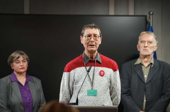 andrej pleterski, nataša sukič, jonas žnidaršič