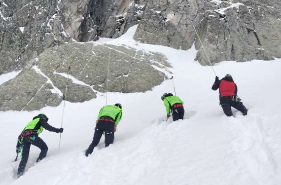 dolomiti, iskalna-akcija, italijanski-gorski-resevalci