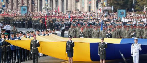 Vsi čakajo, da v Ukrajini poči, a slovenski diplomati ostajajo v Kijevu