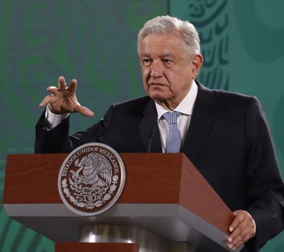 Mehiški predsednik za vrnitev k "božji uri" namesto poletnega časa