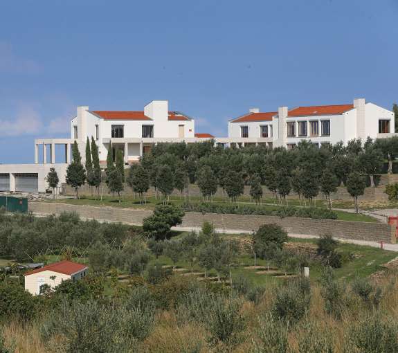 Miro Senica in Katarina Kresal sta sanjala, da bosta uživala v tej luksuzni vili: zdaj je naprodaj za 3,9 milijona evrov