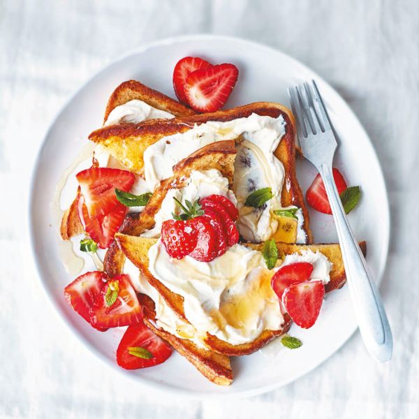 »Pohane šnite« z jagodami