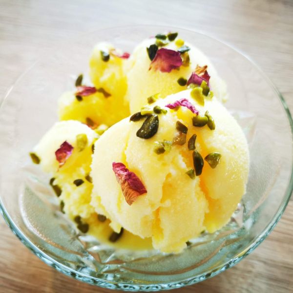 Tradicionalni perzijski žafranov sladoled